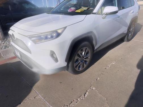 2019 Toyota RAV4 XLE Premium