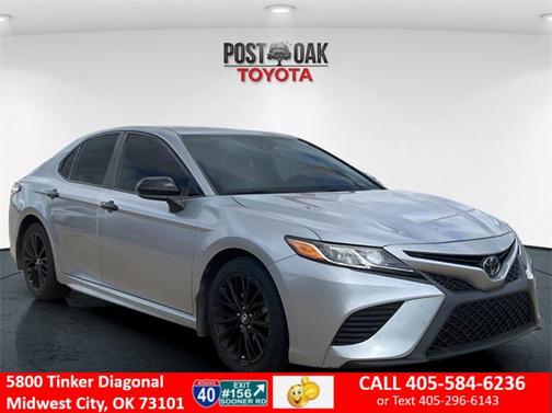 2020 Toyota Camry SE