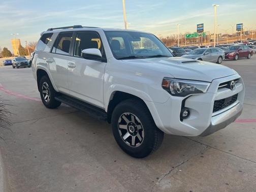 2024 Toyota 4Runner TRD Off Road