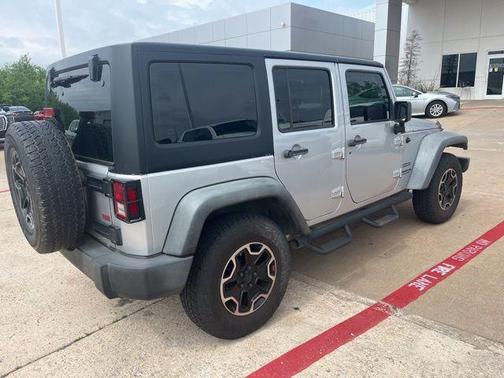 Bright Silver Metallic Clearcoat 2012 Jeep Wrangler Unlimited Sport