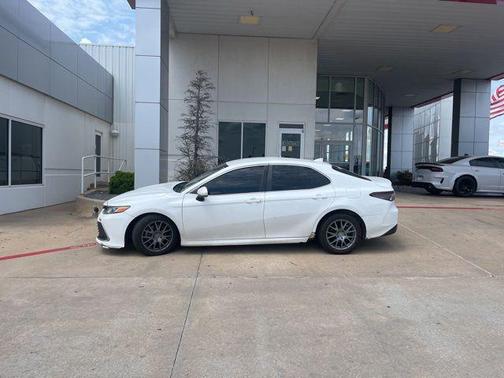 Super White 2021 Toyota Camry LE