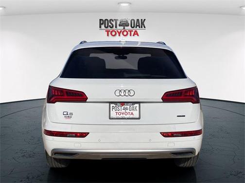 2020 Audi Q5 45 Premium