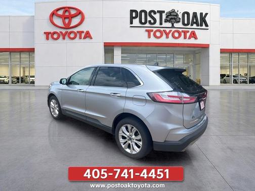 Silver Metallic 2022 Ford Edge Titanium
