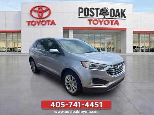 Silver Metallic 2022 Ford Edge Titanium