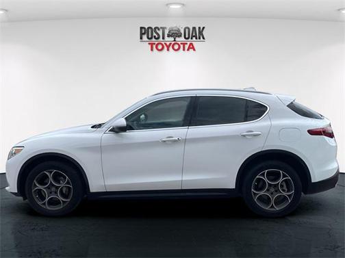 2019 Alfa Romeo Stelvio Base