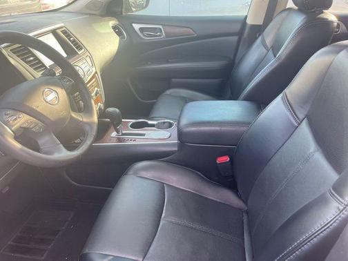 Brilliant Silver Metallic 2020 Nissan Pathfinder Platinum 2WD