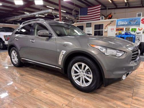 2014 INFINITI QX70 Base