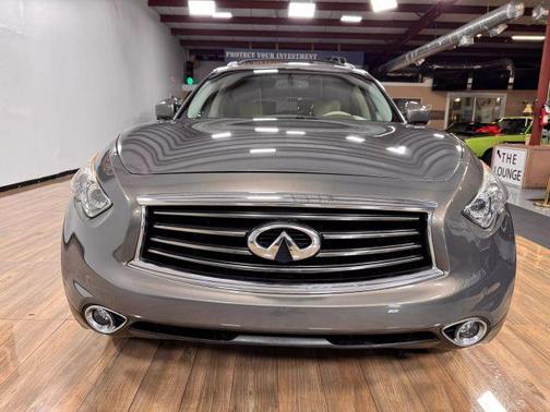 2014 INFINITI QX70 Base