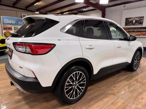 2022 Ford Escape PHEV SE