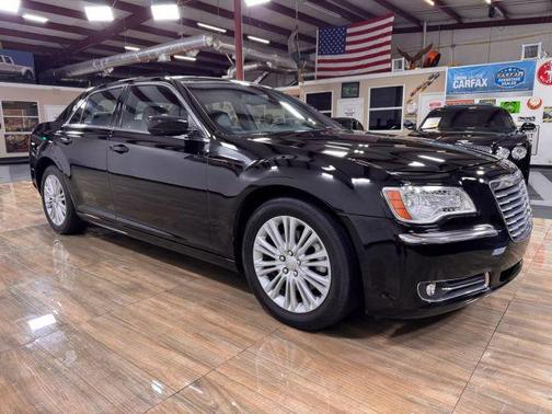 2014 Chrysler 300 Base