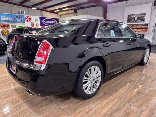 2014 Chrysler 300 Base