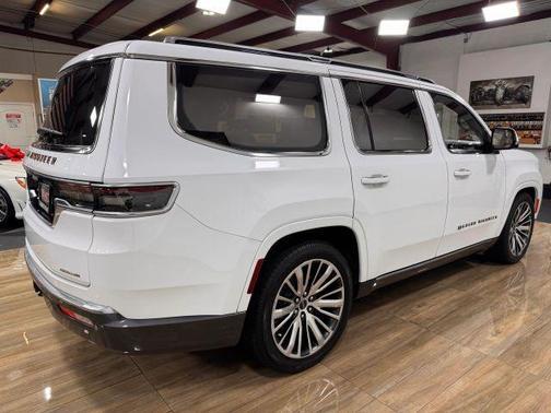 2022 Jeep Grand Wagoneer Series III