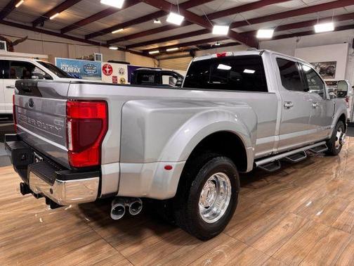 2022 Ford F-350 Lariat