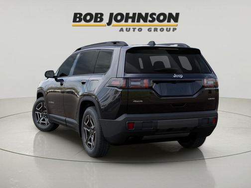 Diamond Black Crystal Pearlcoat 2026 Jeep Cherokee Laredo 4x4