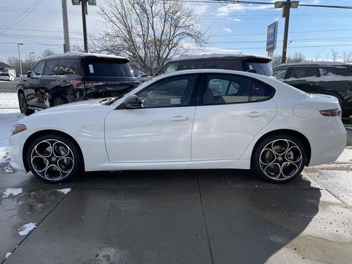 2026 Alfa Romeo Giulia AWD