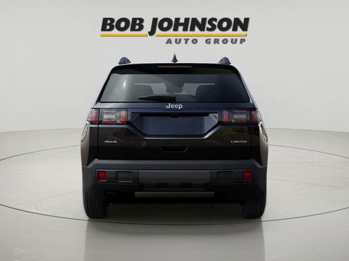Diamond Black Crystal Pearlcoat 2026 Jeep Cherokee Limited