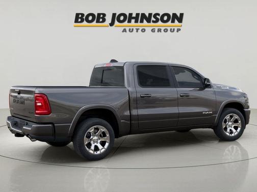 Granite Crystal Metallic Clearcoat 2026 RAM 1500 Big Horn/Lone Star
