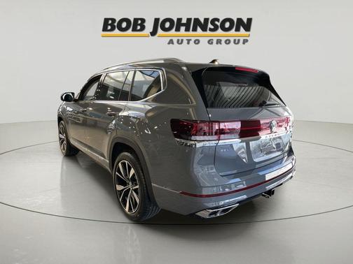 Pure Gray 2026 Volkswagen Atlas 2.0T SEL Premium R-Line 4MOTION