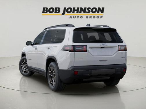 Bright White Clearcoat 2026 Jeep Cherokee Laredo 4x4