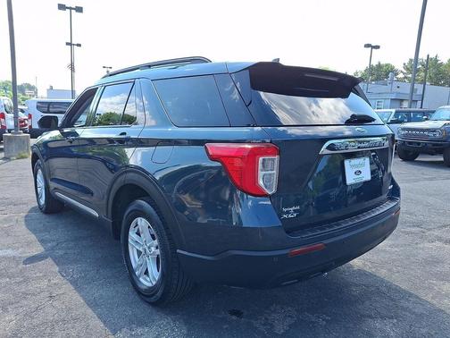 STONE BLUE METALLIC 2023 Ford Explorer XLT