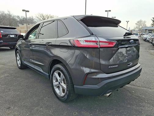 2020 Ford Edge SE