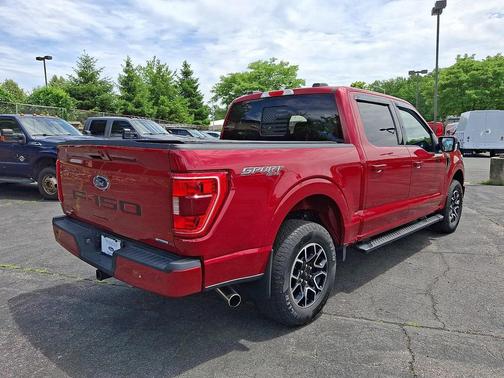 RAPID RED MET TINTED CC 2022 Ford F-150 XLT