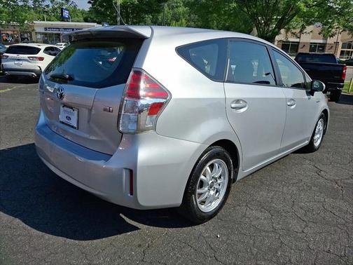 2017 Toyota Prius v Two