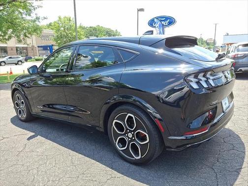 2022 Ford Mustang Mach-E GT