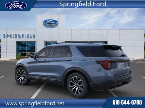 2025 Ford Explorer ST-Line