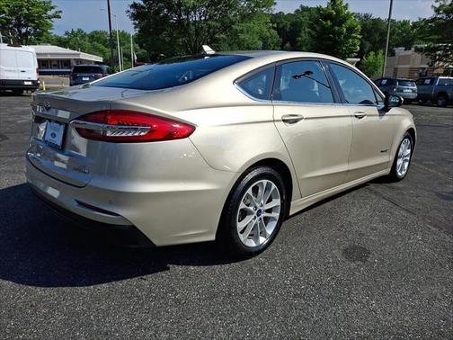 2019 Ford Fusion Hybrid SE