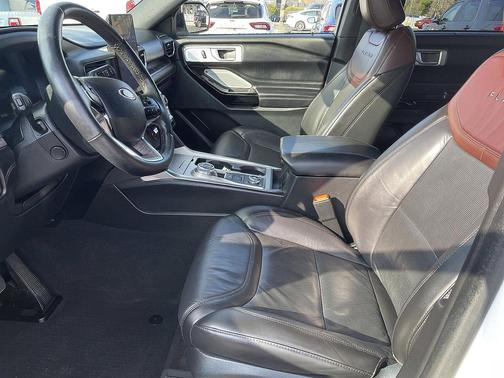 STAR WHITE MET TRI-COAT 2023 Ford Explorer Platinum