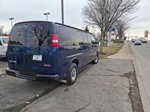 2003 GMC Savana 3500 Base