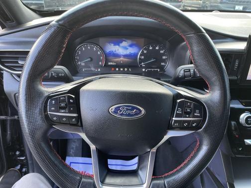 2022 Ford Explorer ST-Line
