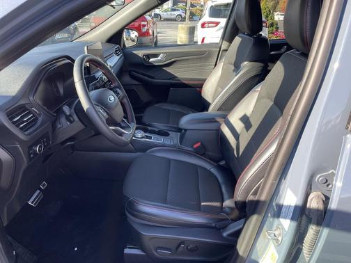 2024 Ford Escape ST-Line Select