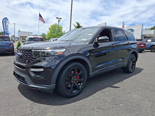 AGATE BLACK METALLIC 2022 Ford Explorer ST