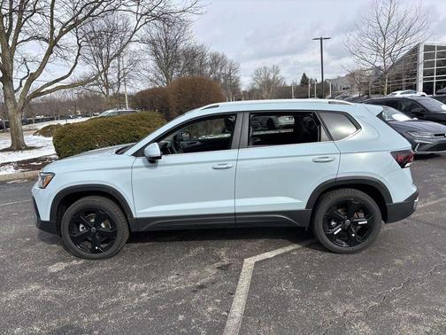 Monument Gray 2026 Volkswagen Taos SEL