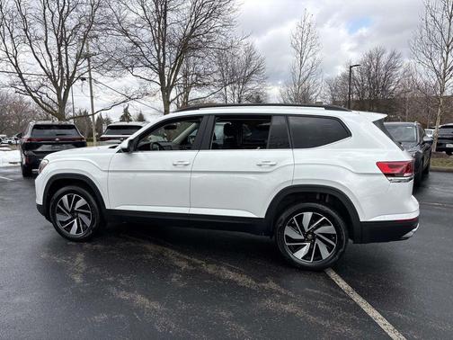 2026 Volkswagen Atlas 2.0T SE w/Technology 4MOTION