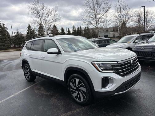 2026 Volkswagen Atlas 2.0T SE w/Technology 4MOTION