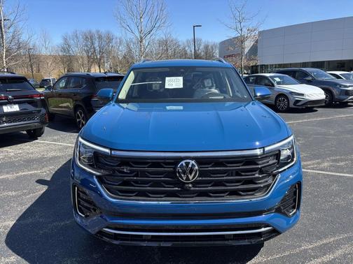 2026 Volkswagen Atlas 2.0T SEL Premium R-Line 4MOTION