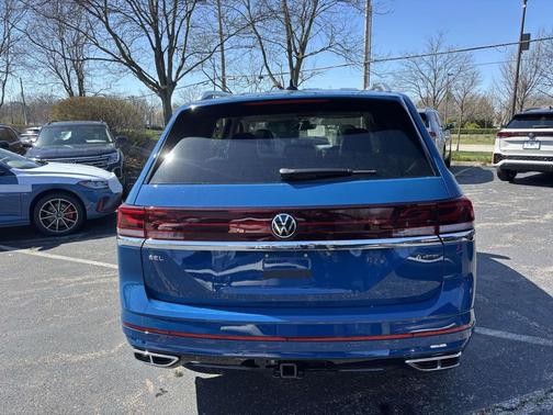 2026 Volkswagen Atlas 2.0T SEL Premium R-Line 4MOTION