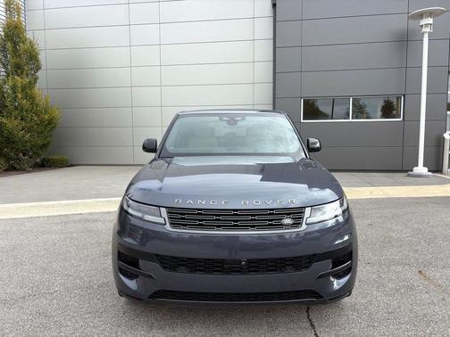 2024 Land Rover Range Rover Sport SE