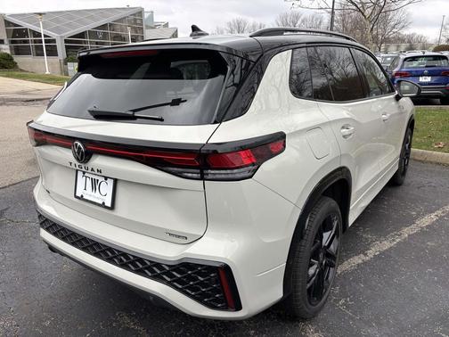 2026 Volkswagen Tiguan 2.0T SE R-Line Black 4MOTION