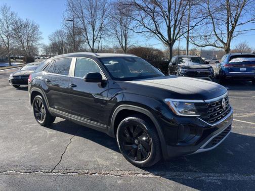 2026 Volkswagen Atlas Cross Sport 2.0T SE w/Technology