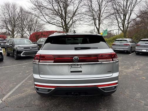 2026 Volkswagen Atlas Cross Sport 2.0T SEL