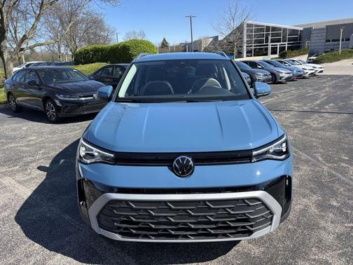 2026 Volkswagen Taos SE