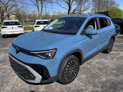 2026 Volkswagen Taos SE