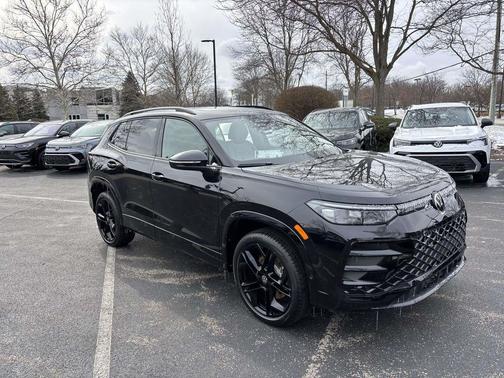 2026 Volkswagen Tiguan 2.0T SE R-Line Black 4MOTION