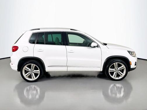Pure White 2016 Volkswagen Tiguan R-Line