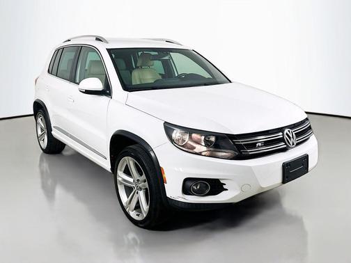 Pure White 2016 Volkswagen Tiguan R-Line