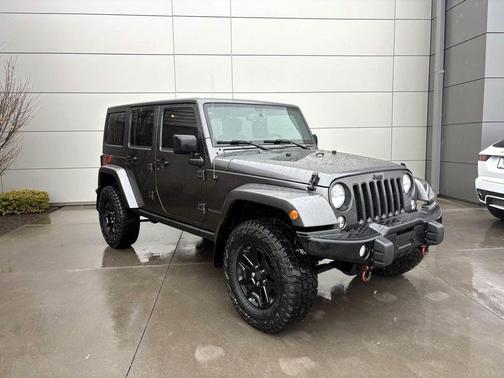 2016 Jeep Wrangler Unlimited Sahara